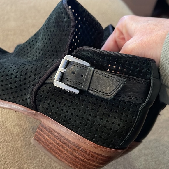 Sam Edelman Regaen Suede Ankle Boots black size 6M - Picture 6 of 8